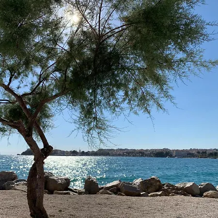 Schönes Alina,mit Meerblick ,strand 100m Podstrana